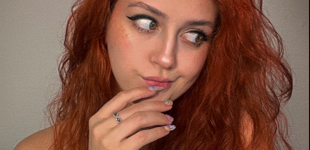 Model - HOLY_HOLES bdsm