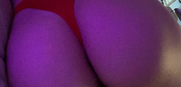 Model - NaomiLisss slim