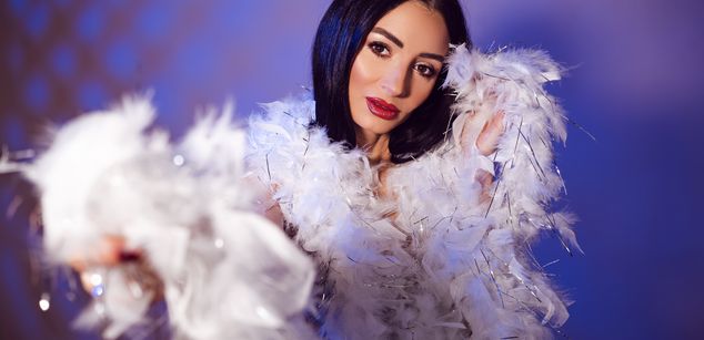 Model - AvaEmine sissy