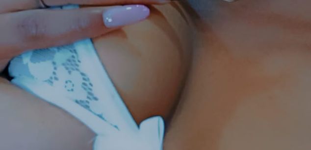 Model - AlisonJames joi