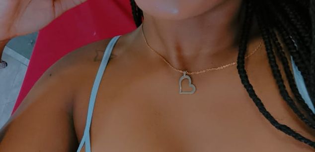 Model - AlisonJames joi