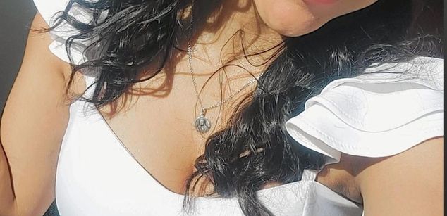 Model - Lauren curiosa