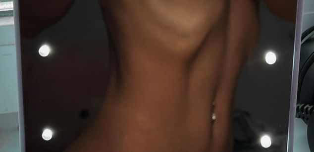 Model - Milky9696 flirting