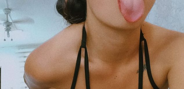 Model - NicoleEsposito latina