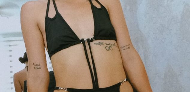 Model - NicoleEsposito latina