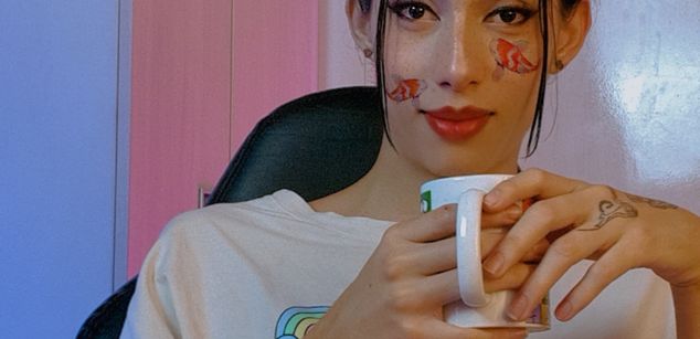 Model - Doja Alice Soto Mejia dominant