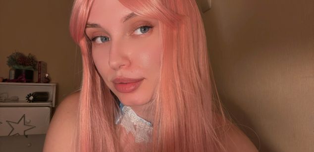 Model - Lunalee obedient