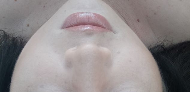 Model - Valeryvass natural