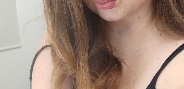 Model - Valeryvass natural