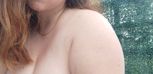 Model - Valeryvass natural