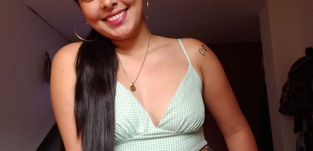 Model - Iris Moira feet