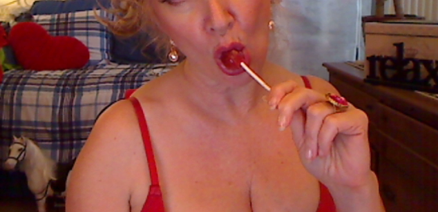 Model - JoyLovewell bigboobs