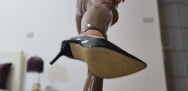 Model - AnaHathor cei