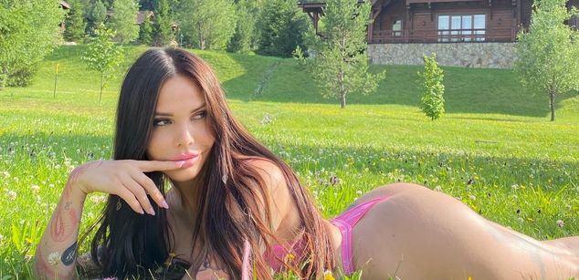 Model - Masha beauty