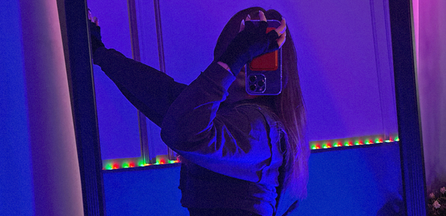 Model - Lily smalltits