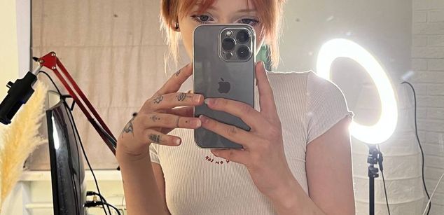 Model - Sofia schoolgirl