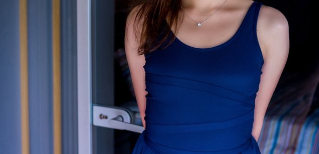 Model - Monique fingering