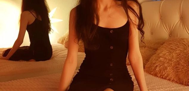 Model - Anitamagis cute