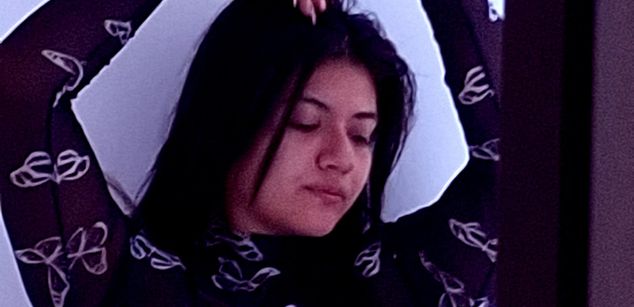 Model - IvonneQueen heels