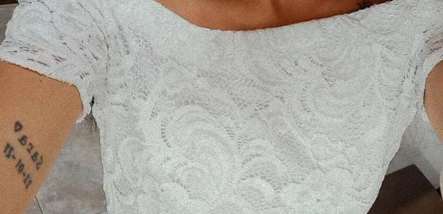 Model - NicoleEsposito latina