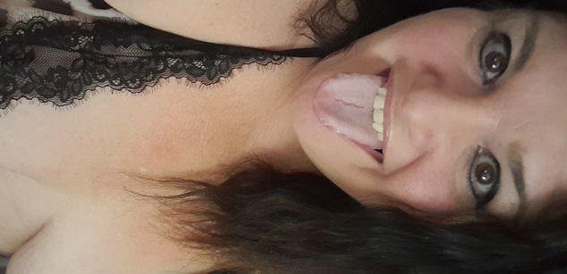 Model - JADE MARIE blowjobs