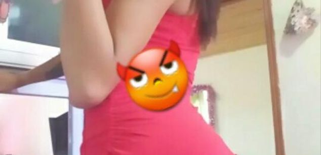 Model - Isabella Hot Girl masturbation