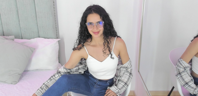 Model - Alaska Blue feet