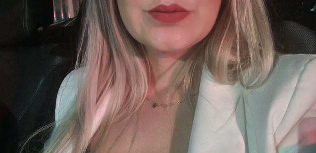 Model - MayaTrainor joi