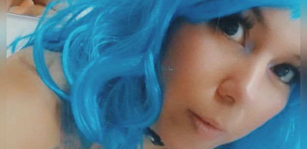 Model - RubyRyles shaved