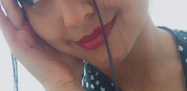 Model - Shannon colombian