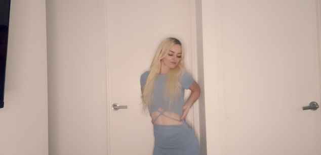 Model - CarlaMode smalltits