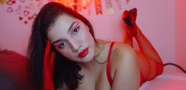 Model - Carmen Carmesi squirt