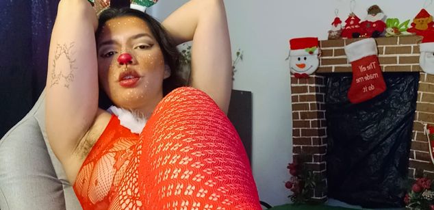 Model - Carmen Carmesi squirt