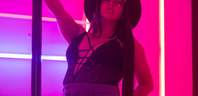 Model - Olivia Falcon bigass