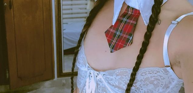 Model - NicoleEsposito latina