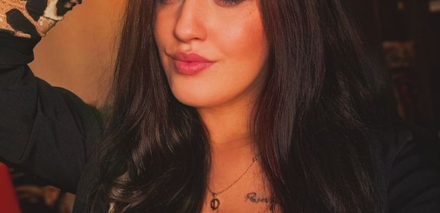 Model - Coco Chanel bigbreasts