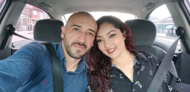 Model - CatelynAndFer bondage