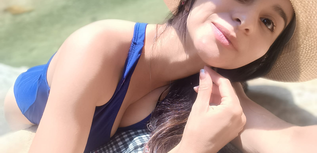 Model - Valen Hops zoom