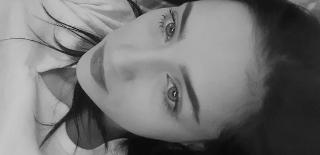 Model - Betsy_Sky bigass