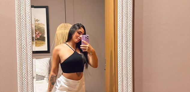 Model - Helen Montes tightpussy