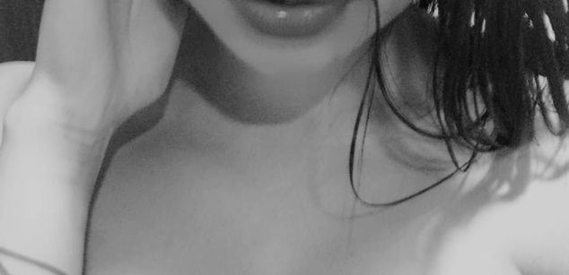 Model - Shannon colombian