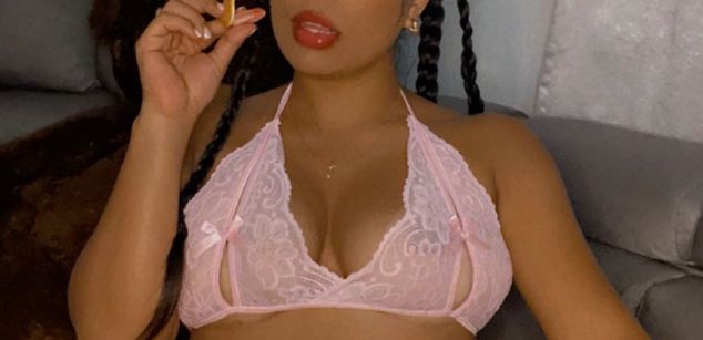 Model - AnnaKroes anal