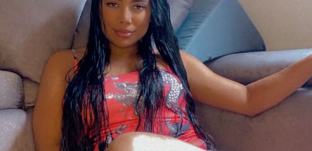 Model - AnnaKroes anal