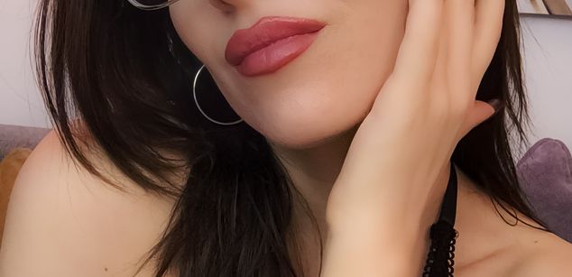 Model - Entitled Bitch joi