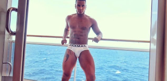 Model - Fernando Ferraz bigcum