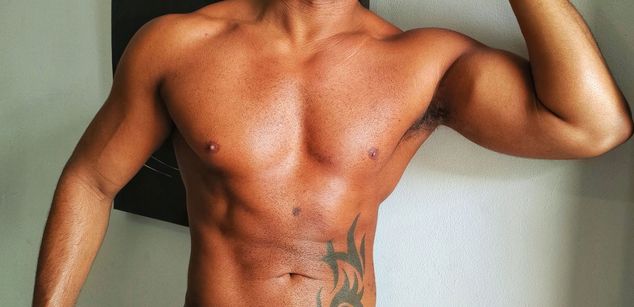 Model - Fernando Ferraz bigcum