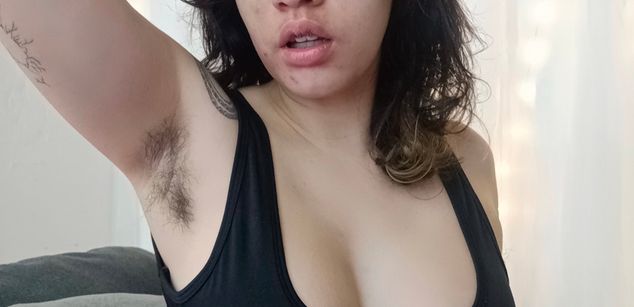 Model - Carmen Carmesi squirt