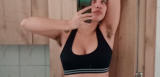 Model - Carmen Carmesi squirt