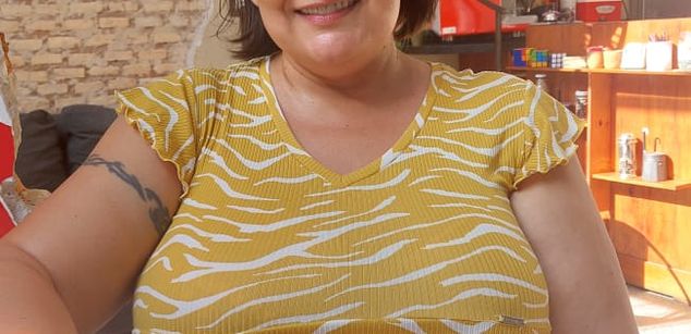 Model - Selene mature