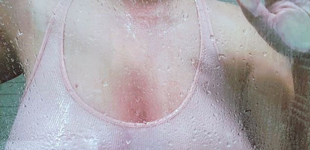 Model - Briggy shaved